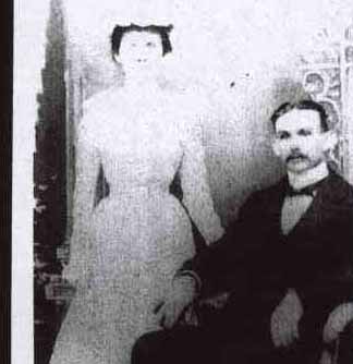 Wedding Picture of Alexander Hall Favor
