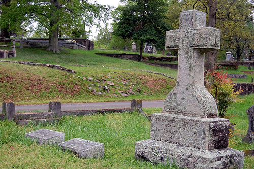 Oconee Hill Cemetery